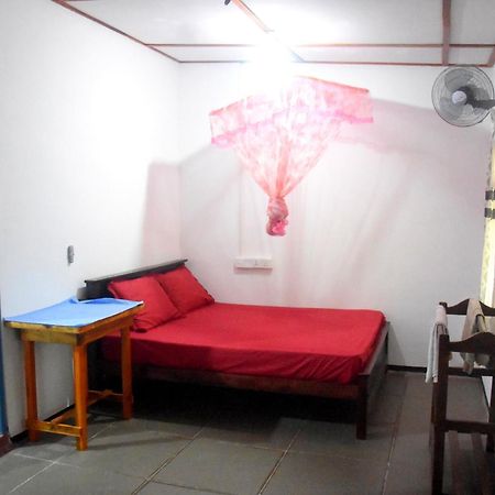 Meera Homestay & Guest House Anuradhapura Exterior foto