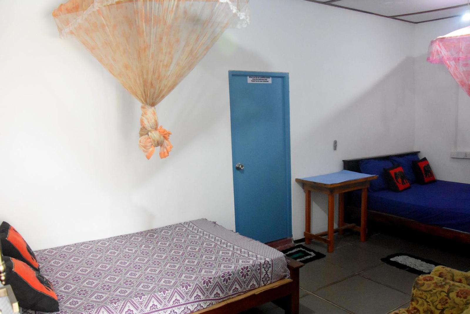 Meera Homestay & Guest House Anuradhapura Exterior foto